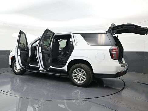 Used 2024 Chevrolet Tahoe LS RWD image 30