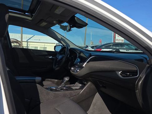 Used 2024 Chevrolet Malibu LT FWD image 10