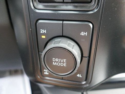 New 2026 Ford F350 Platinum w/ FX4 Off-Road Package image 21