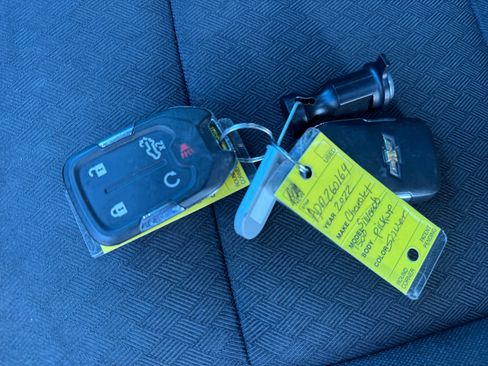 Used 2022 Chevrolet Silverado 1500 LT w/ Z71 Off-Road Package image 32