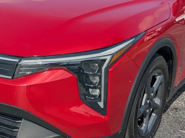 New 2026 Kia K4 FWD image 10