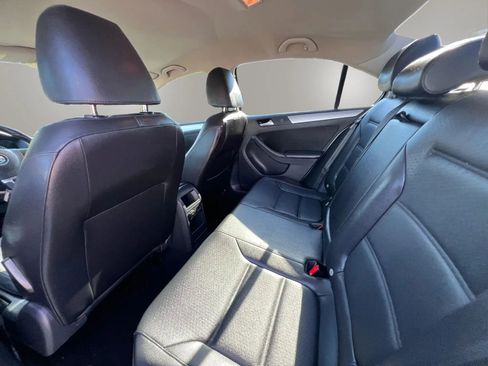 Used 2014 Volkswagen Jetta SE FWD image 14