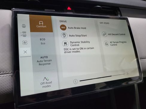 New 2026 Land Rover Discovery Sport Landmark AWD/4WD image 34
