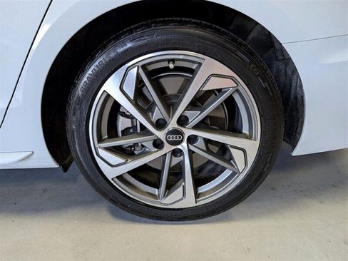 Used 2021 Audi A4 2.0T Premium Plus w/ Premium Plus Package image 14