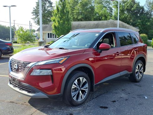 Used 2023 Nissan Rogue SV w/ SV Premium B Package AWD/4WD image 3
