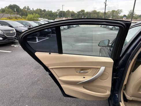 Used 2015 BMW 320i xDrive Sedan image 18