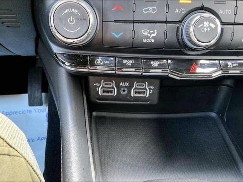 Used 2024 Dodge Durango GT AWD/4WD image 32