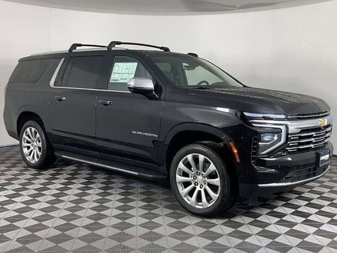 New 2025 Chevrolet Suburban Premier image 2