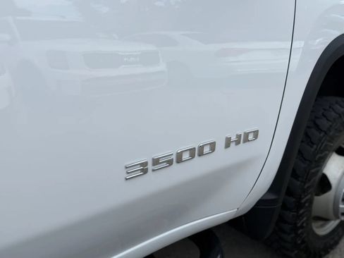 Used 2022 Chevrolet Silverado 3500 W/T w/ WT Convenience Package AWD/4WD image 42