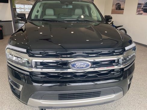 Used 2024 Ford Expedition Max Limited image 2