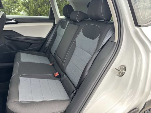 Certified 2025 Volkswagen Taos S FWD image 26