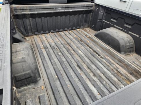 Used 2019 Chevrolet Silverado 1500 LTZ w/ LTZ Premium Package image 9