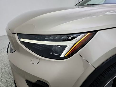 Used 2023 Volvo XC40 Recharge Ultimate w/ Protection Package Premier AWD/4WD image 29