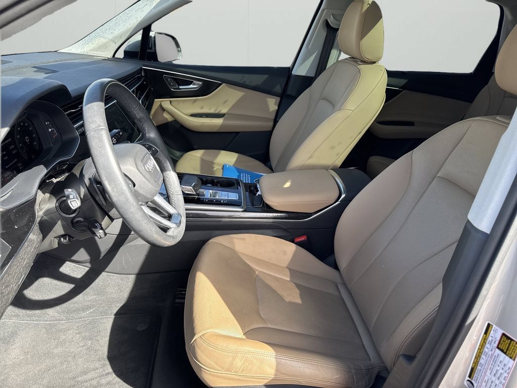Used 2021 Audi Q7 3.0T Prestige AWD/4WD image 11