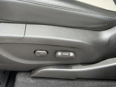 Used 2018 Buick Encore Preferred FWD image 22