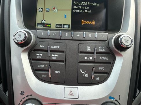 Used 2017 Chevrolet Equinox Premier w/ Enhanced Convenience Package FWD image 27