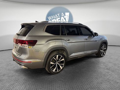 Used 2024 Volkswagen Atlas SEL Premium R-Line AWD/4WD image 3