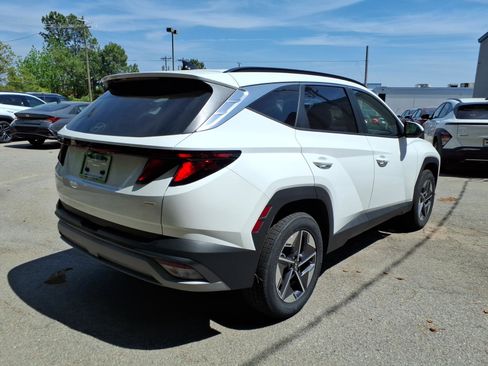 New 2026 Hyundai Tucson SEL AWD/4WD image 3