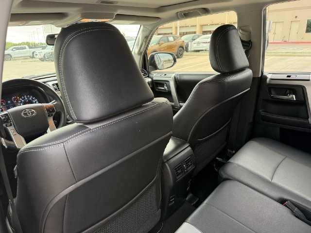 Used 2017 Toyota 4Runner SR5 Premium RWD image 26