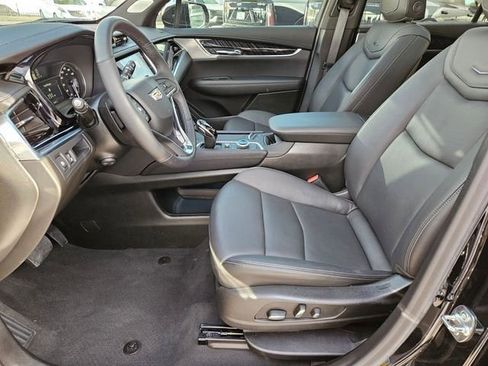 New 2025 Cadillac XT6 Premium Luxury image 10
