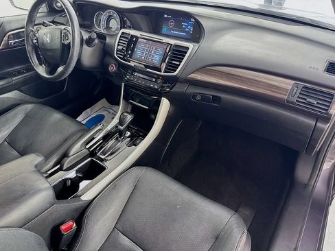 Used 2017 Honda Accord EX-L image 36