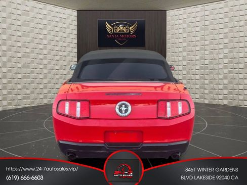 Used 2012 Ford Mustang Convertible image 6