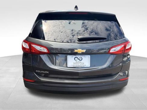 Used 2020 Chevrolet Equinox LS w/ LS Convenience Package FWD image 6