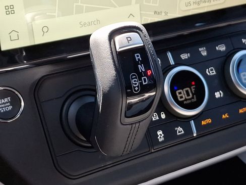 New 2026 Land Rover Defender 110 X-Dynamic SE image 13