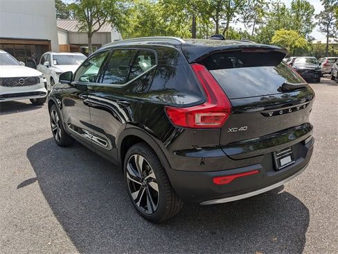 New 2025 Volvo XC40 B5 Ultra image 6