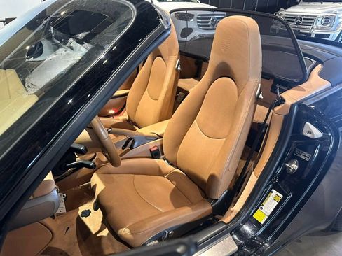 Used 2009 Porsche 911 Cabriolet image 12