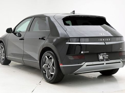 Used 2024 Hyundai Ioniq 5 SEL image 7