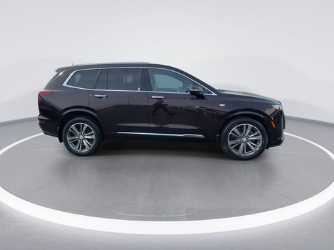 Used 2021 Cadillac XT6 Premium Luxury image 9