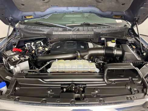 Certified 2023 Ford F150 XLT AWD/4WD image 9