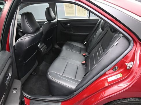 Used 2017 Toyota Camry XLE FWD image 29