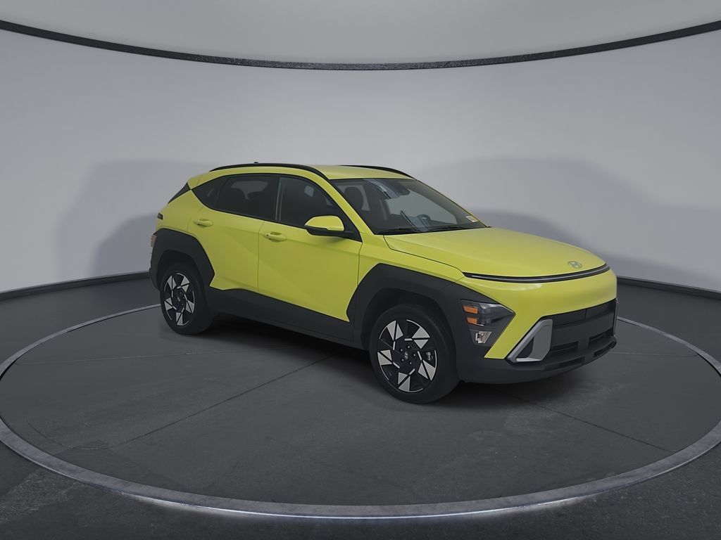 Used 2025 Hyundai Kona SEL AWD/4WD image 3