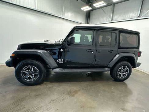 Used 2020 Jeep Wrangler Unlimited Sport S AWD/4WD image 2