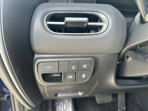 Used 2026 Hyundai Palisade SE FWD image 19