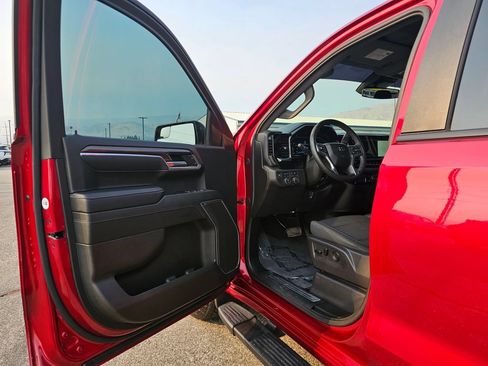 Certified 2024 Chevrolet Silverado 1500 RST w/ Dark Appearance Package AWD/4WD image 28