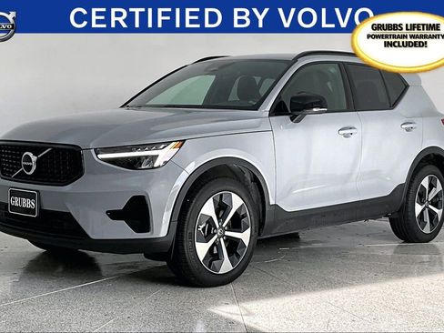 Used 2024 Volvo XC40 B5 Core image 15