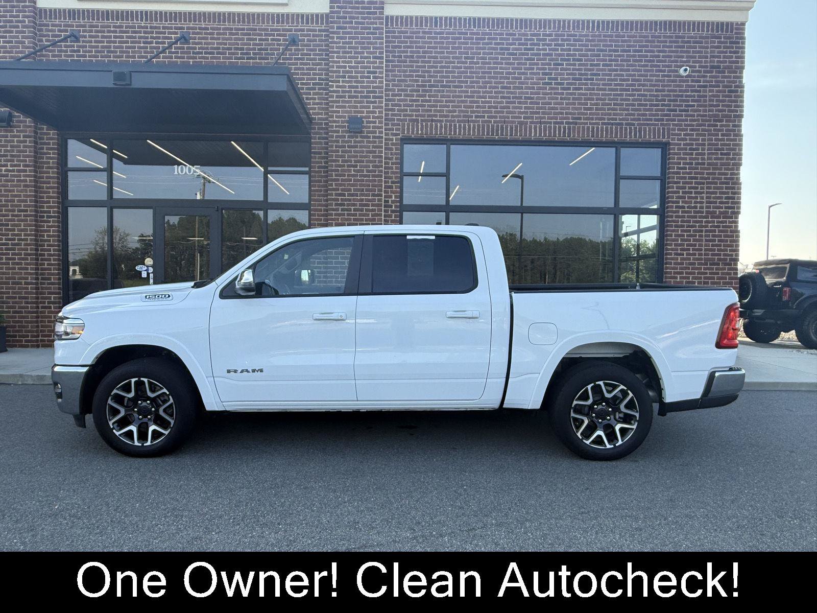 Used 2026 RAM 1500 Laramie AWD/4WD image 3