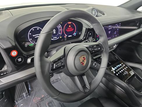New 2026 Porsche Cayenne AWD/4WD image 4