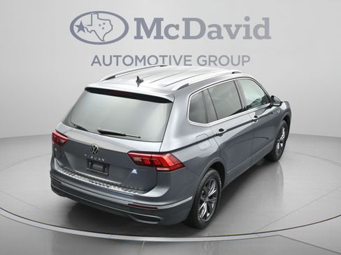 Used 2023 Volkswagen Tiguan SE FWD image 38