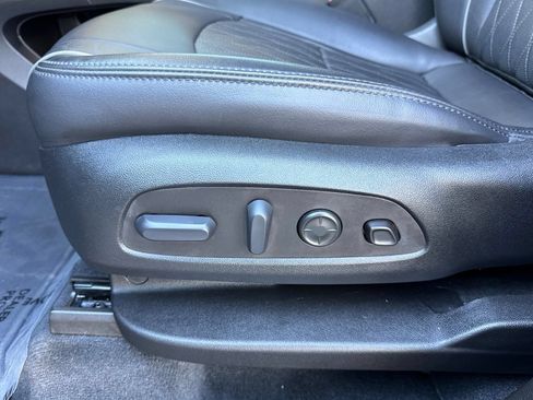 Certified 2024 Buick Enclave Avenir FWD image 12