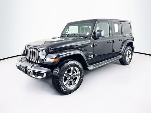 Used 2021 Jeep Wrangler Unlimited Sahara AWD/4WD image 3