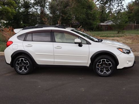 Used 2013 Subaru Crosstrek 2.0i Limited AWD/4WD image 3
