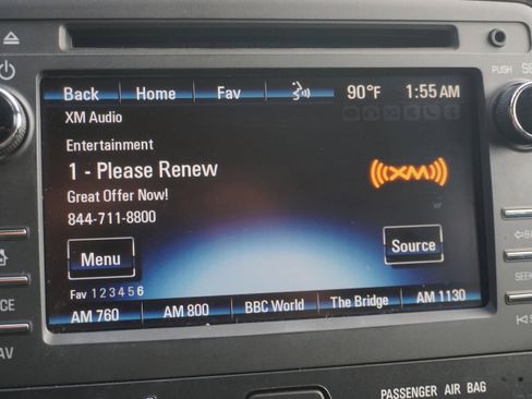 Used 2016 Chevrolet Traverse LT w/ Style and Technology Package image 28