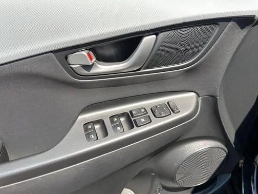 Used 2018 Hyundai Kona Limited AWD/4WD image 14