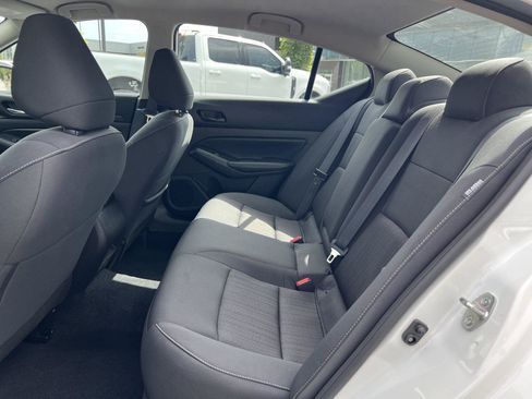 Used 2025 Nissan Altima 2.5 SV AWD/4WD image 26
