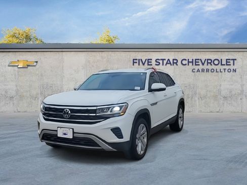 Used 2020 Volkswagen Atlas Cross Sport SE w/ Towing Package image 3