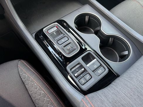 Certified 2023 Honda Pilot Sport image 21